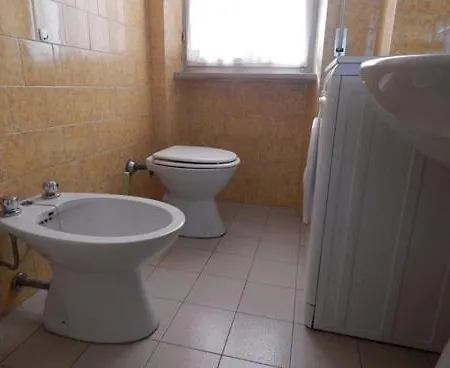 M09 Marcelli Trilocale In Con Piscina *